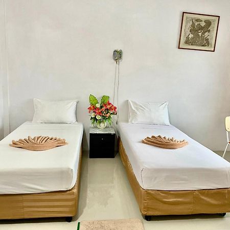 Jj Karon Beach Hotel エクステリア 写真