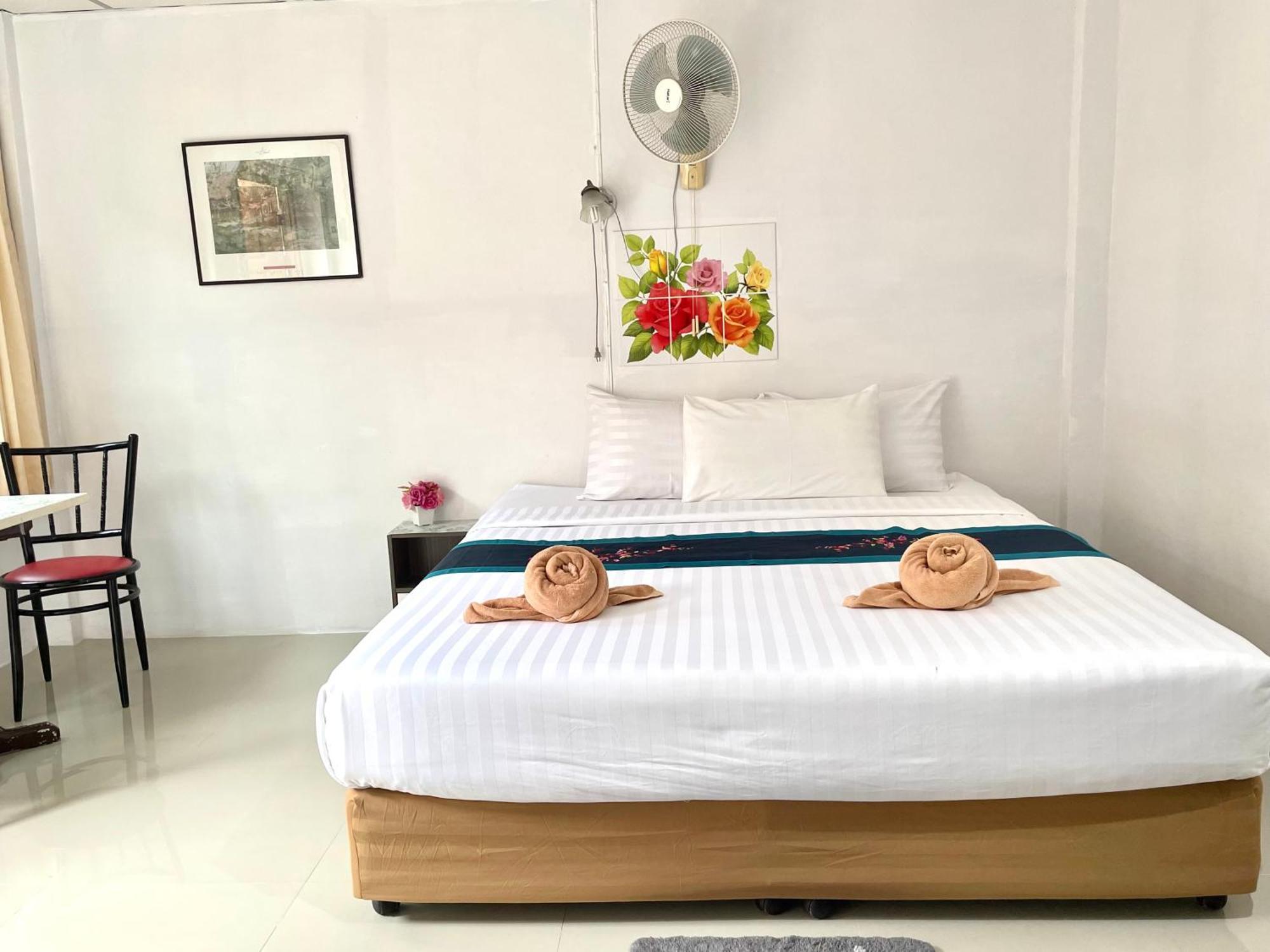 Jj Karon Beach Hotel エクステリア 写真