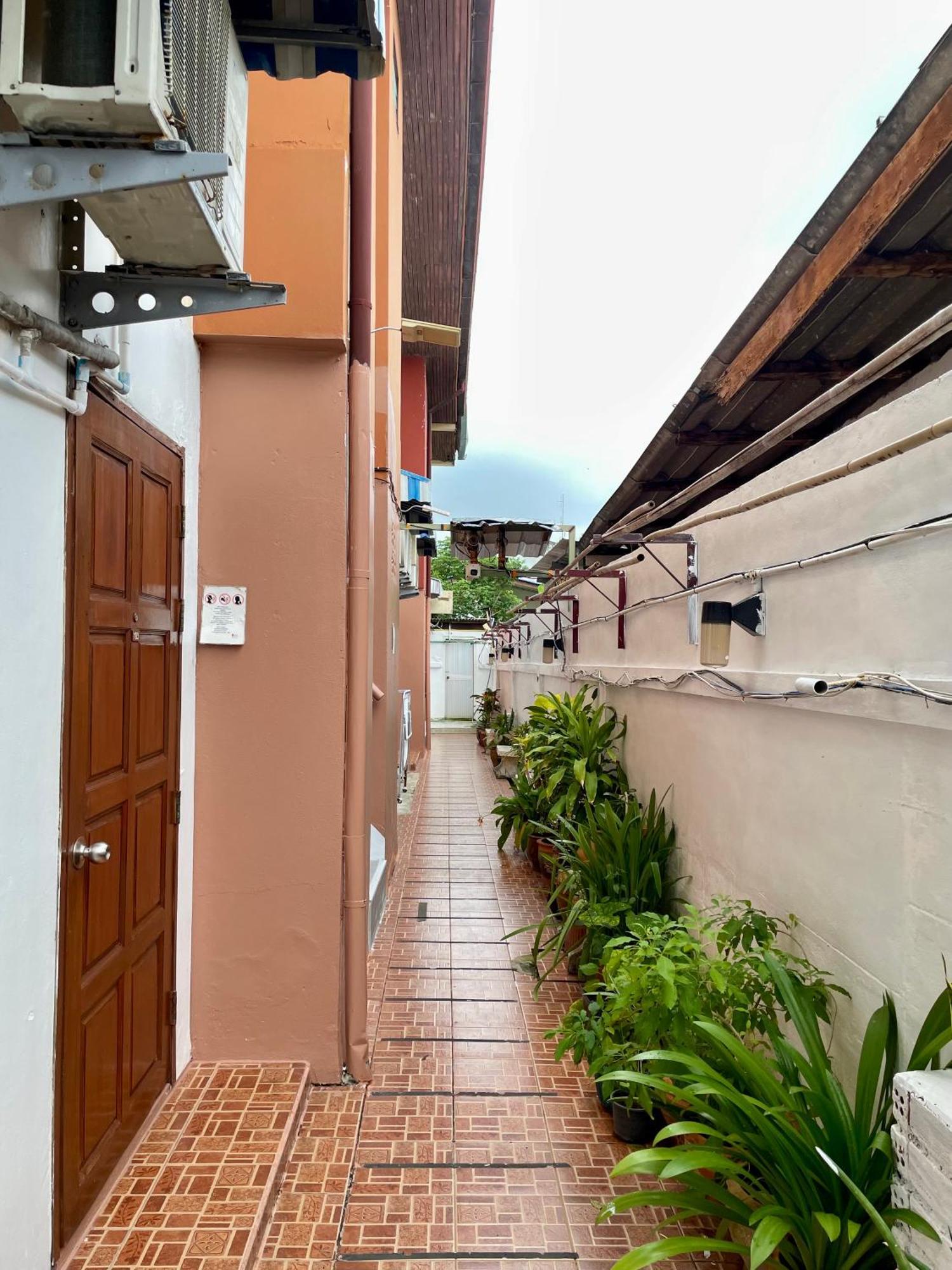 Jj Karon Beach Hotel エクステリア 写真