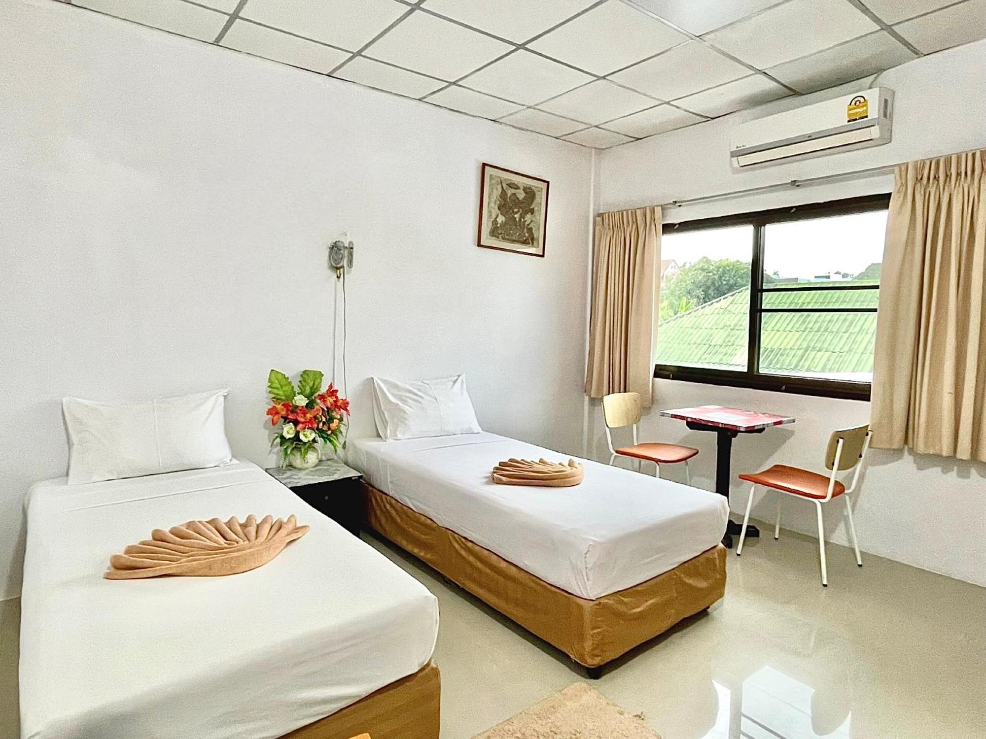 Jj Karon Beach Hotel エクステリア 写真
